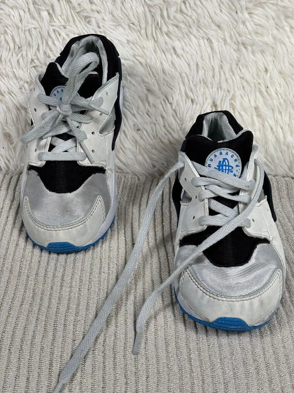 Nike Huarache Run Shoes Kids Size 13C White Black Blue Athletic 704949-419